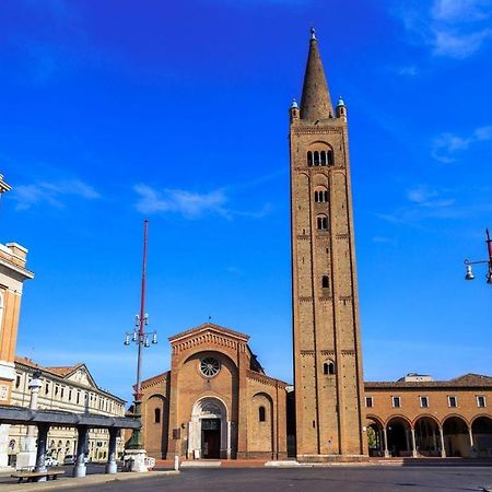 Ferienwohnung A Due Passi Dal Centro Forlì Exterior foto